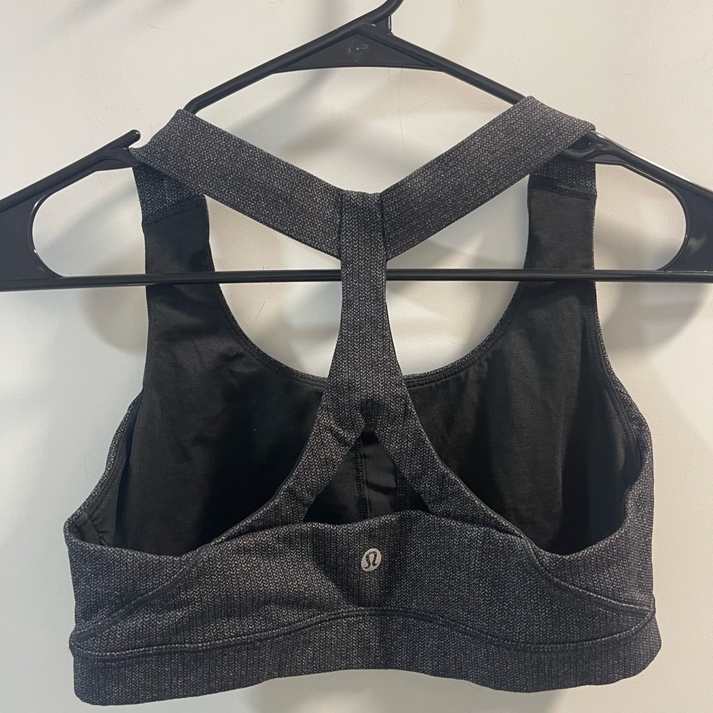 Lululemon Women's Black Sports Bra Size 8 Good Condition - Picture 5 of 5